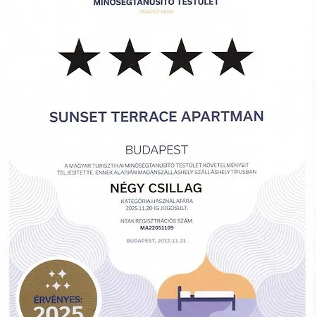 Διαμέρισμα Sunset Terrace Apartment-free Garage Βουδαπέστη